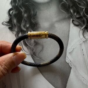 New - Fashion bracelet